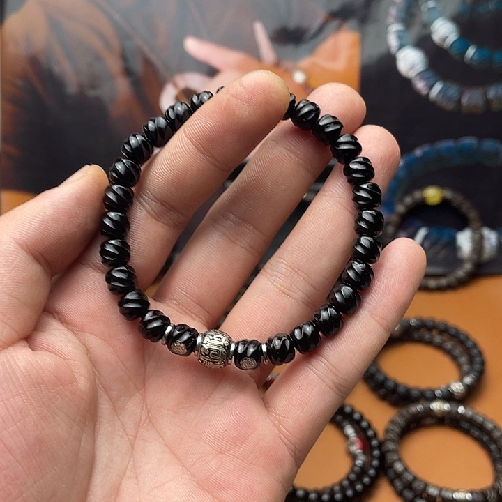手串椰蒂8黑金扭扭貔貅