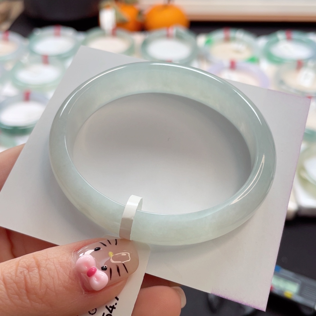 【闪购商品】翡翠手镯未镶嵌54.7贵妃冰润微起光碎花圈粉28号