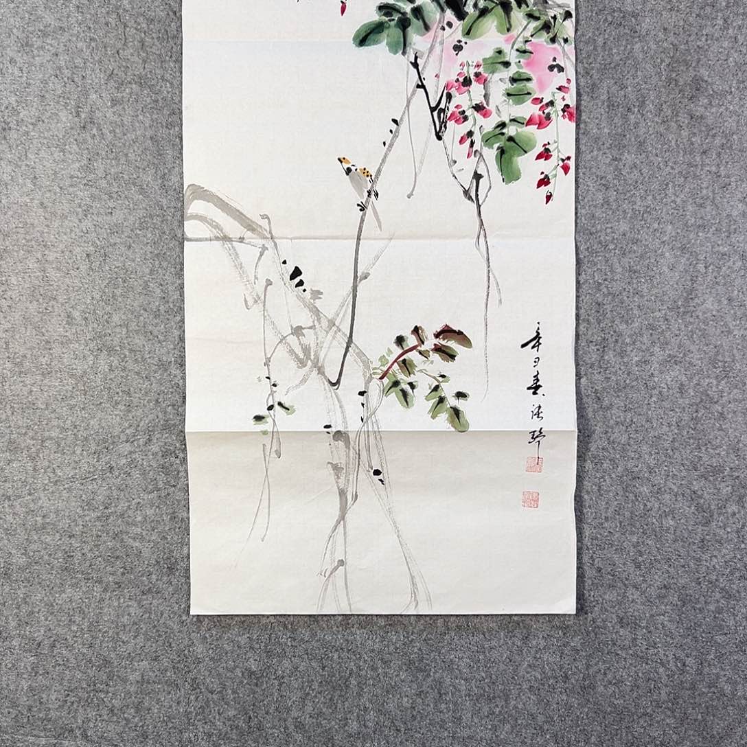 国画319 花鸟在树丛的顶端鸣叫叫声中