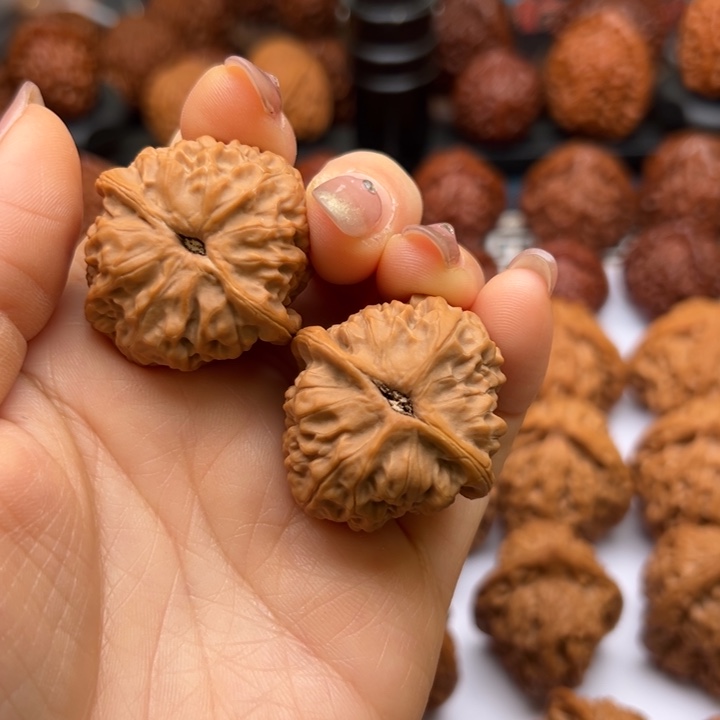 桃核吊坠g g g g g