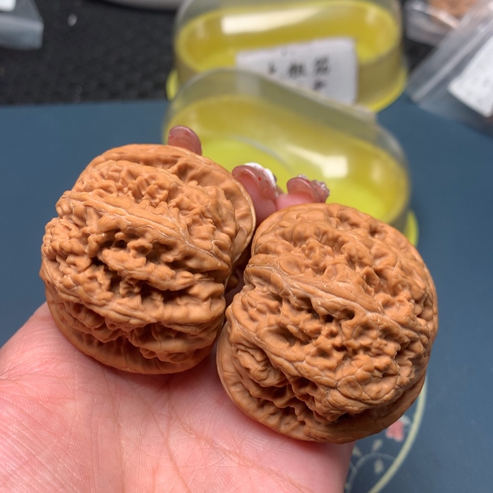 文玩核桃把件48-6698-9