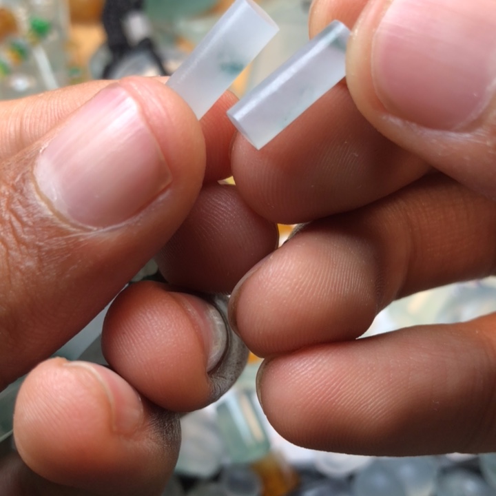 定制翡翠未镶嵌挂件