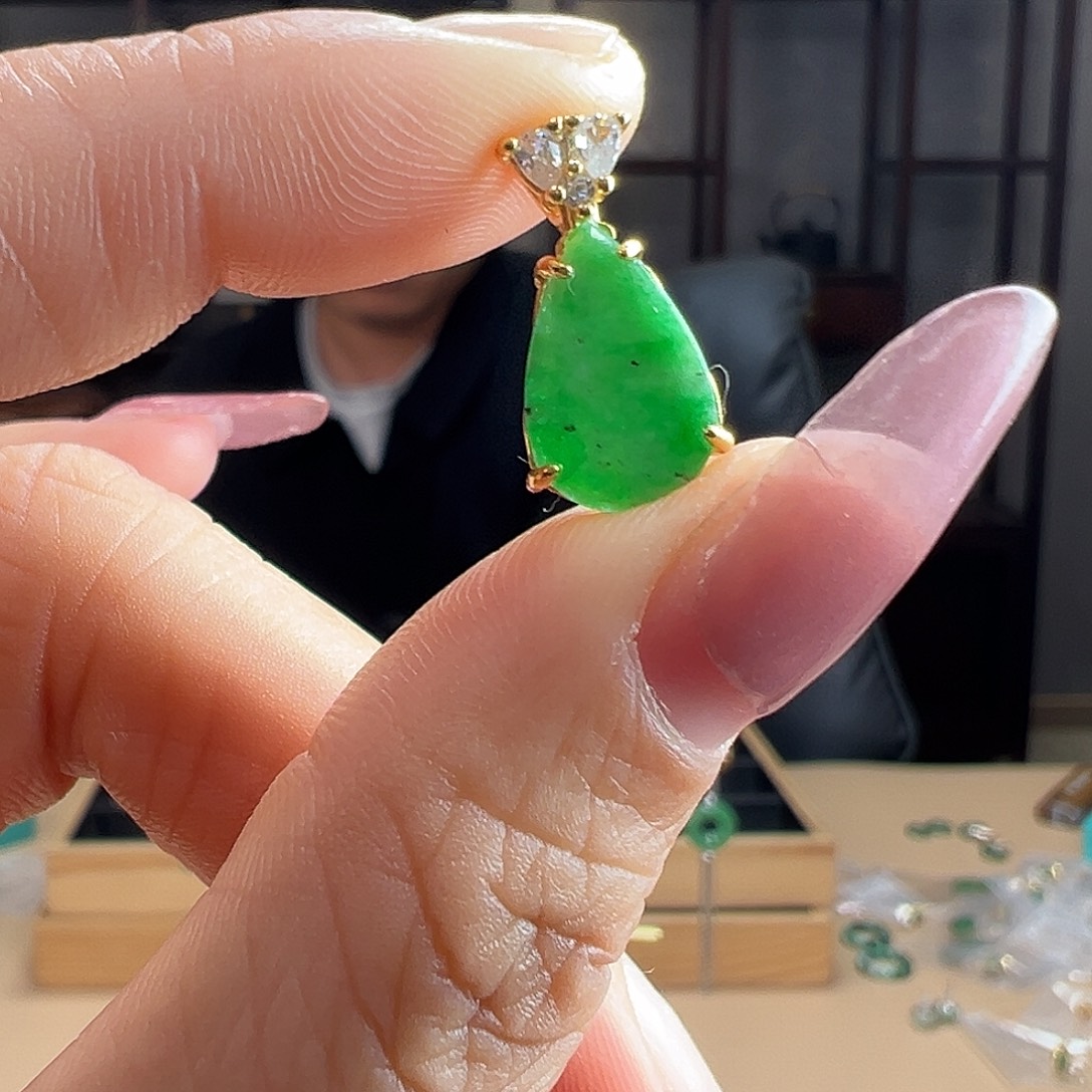 翡翠银S925镶嵌颈饰吊坠36