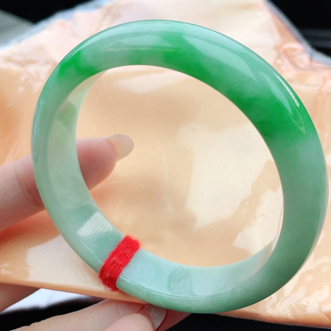 翡翠手镯未镶嵌55圈口882139