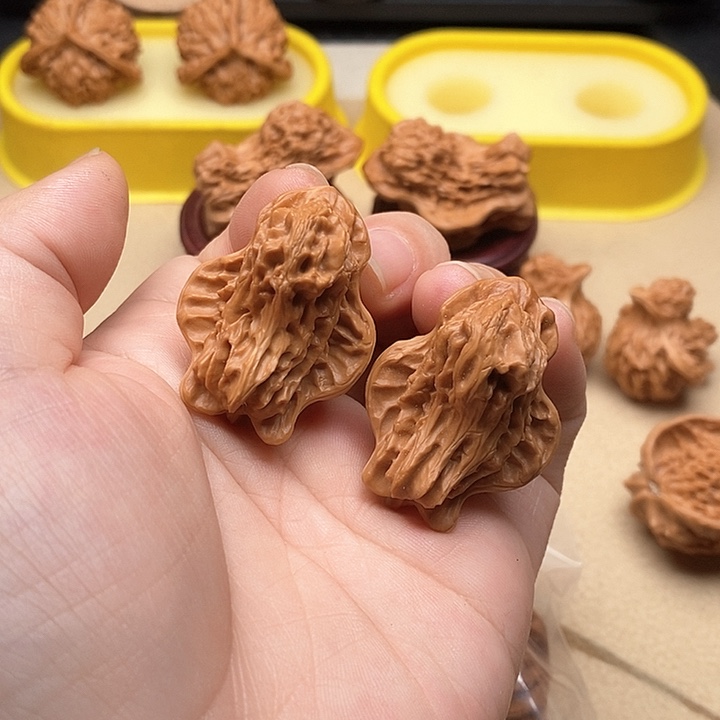 文玩核桃把件用****8文玩核桃