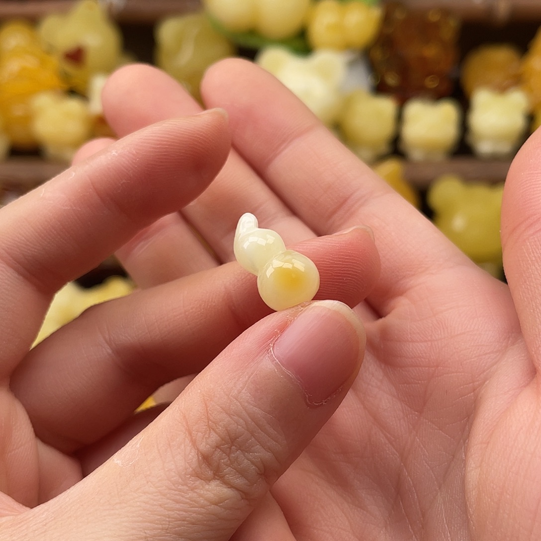 ༒****琥珀未镶嵌珠宝奇石