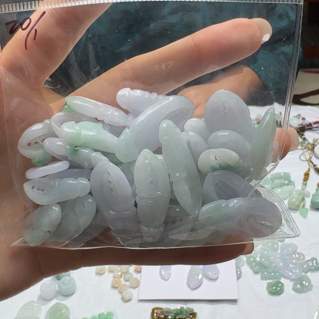 未镶嵌挂件翡翠福利1个，不包邮，拍一单邮费发货