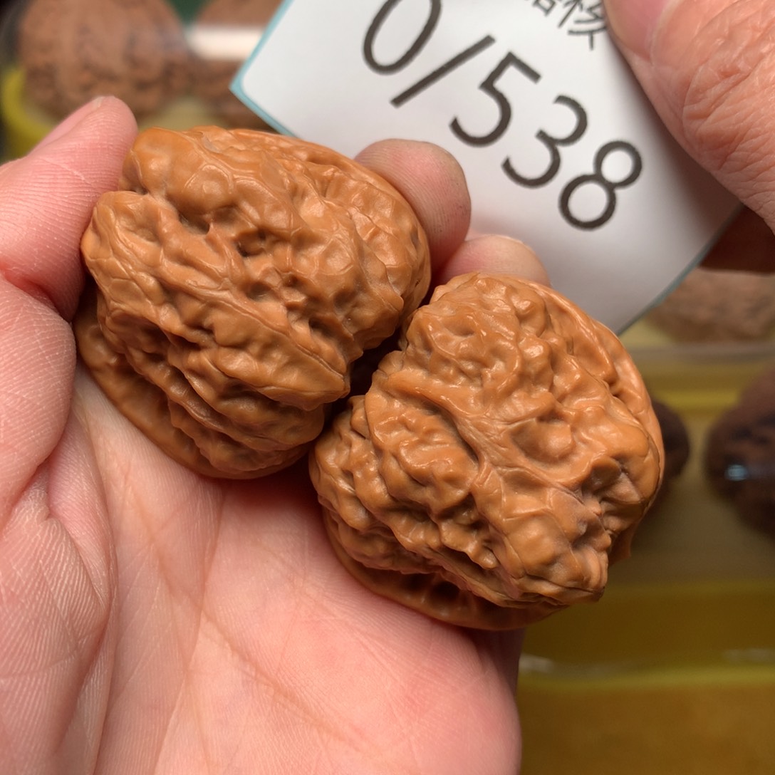 文玩核桃把件红皮开背蛙38