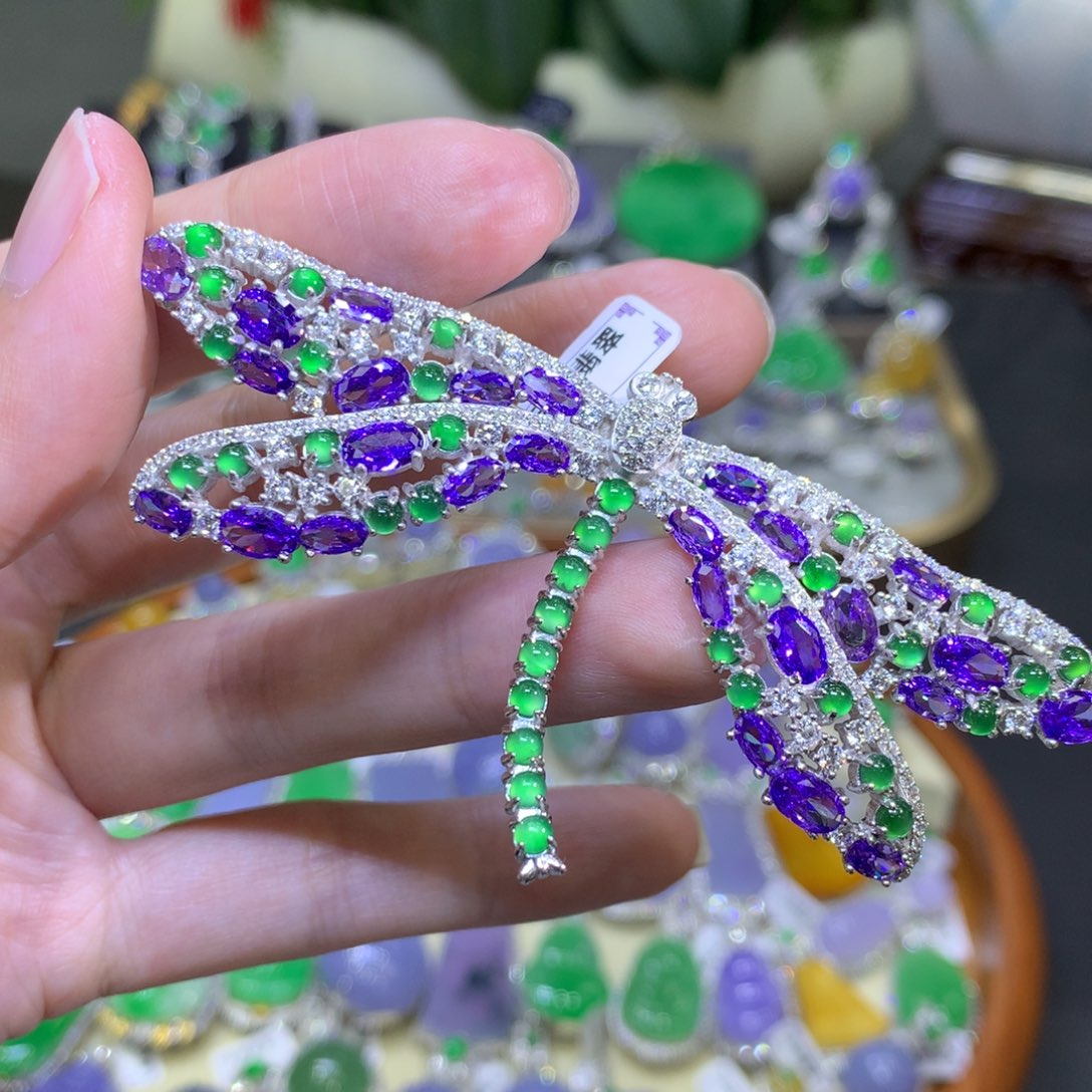 翡翠颈饰未镶嵌翡翠吊坠翡翠