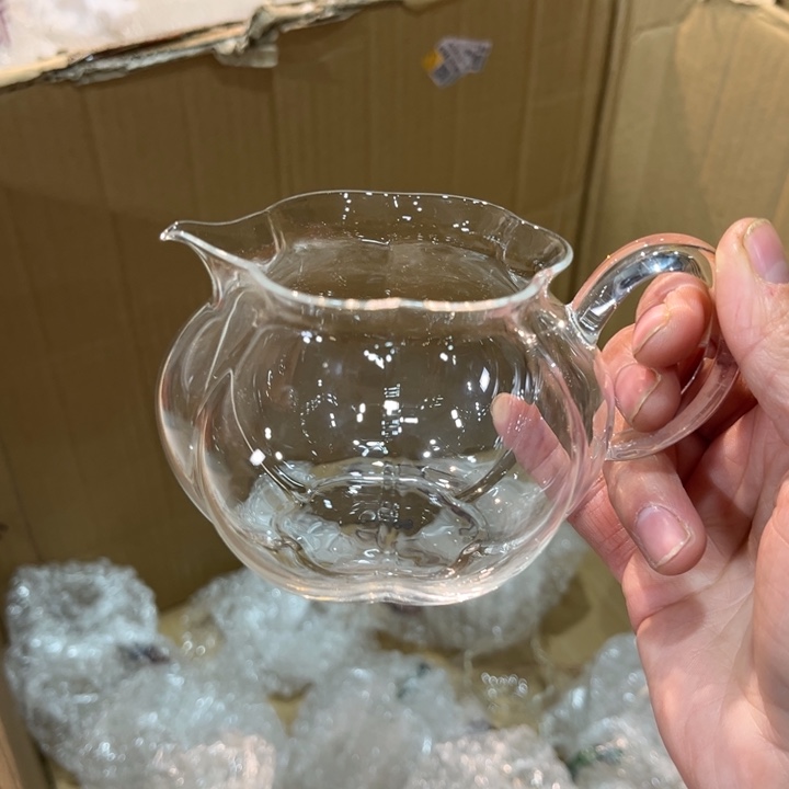 纳福透明薇瑕。           