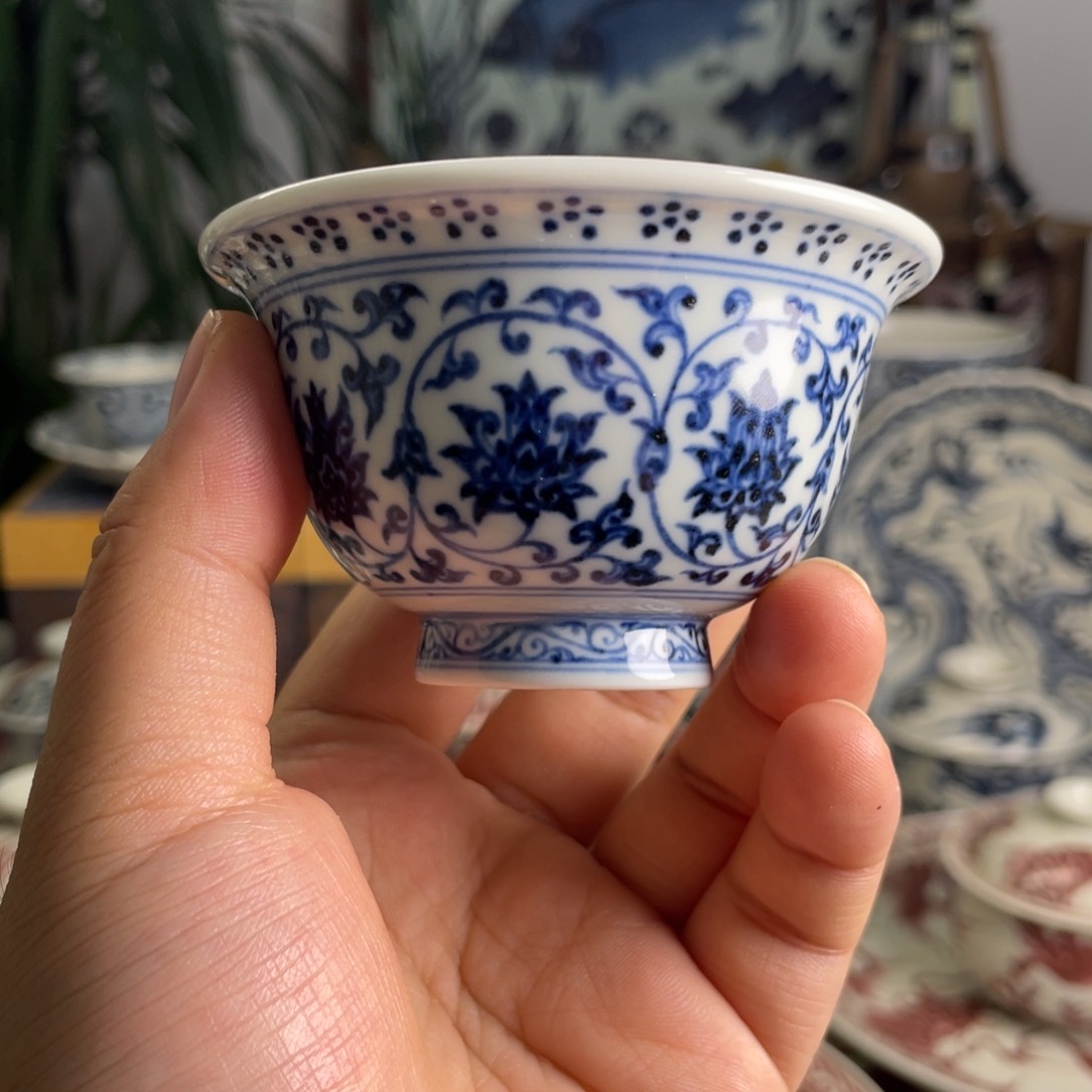 青花永乐缠枝莲杯子微瑕