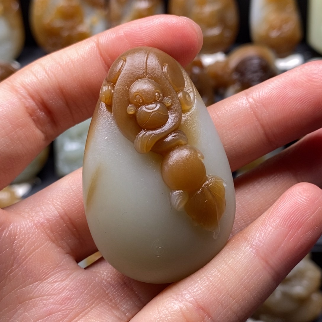 和田玉挂件未镶嵌