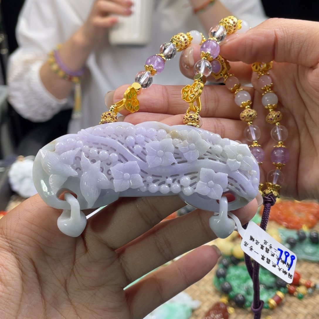 翡翠颈饰未镶嵌代编织