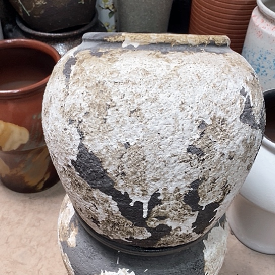 紫砂花盆口口17高度26手拉黑