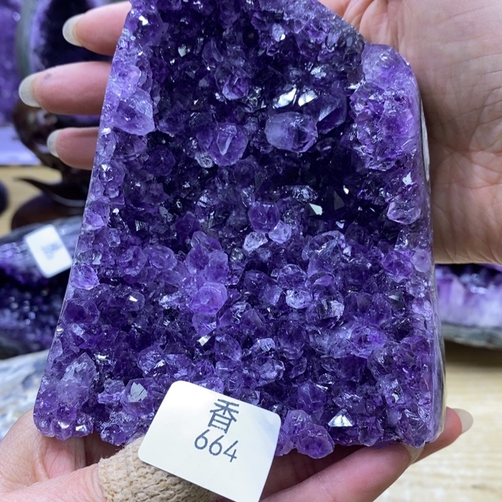 水晶大型摆件（非配饰）未镶嵌