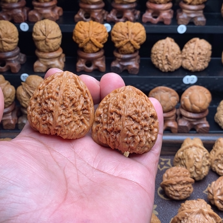 把件文玩核桃石*哈哈哈哈哈哈哈哈哈哈