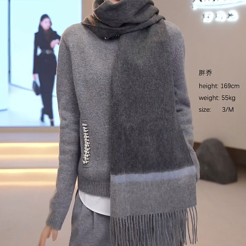 AMASS/阿玛施冬季经典英伦慵懒风格纹羊毛山羊绒围巾配饰女580012