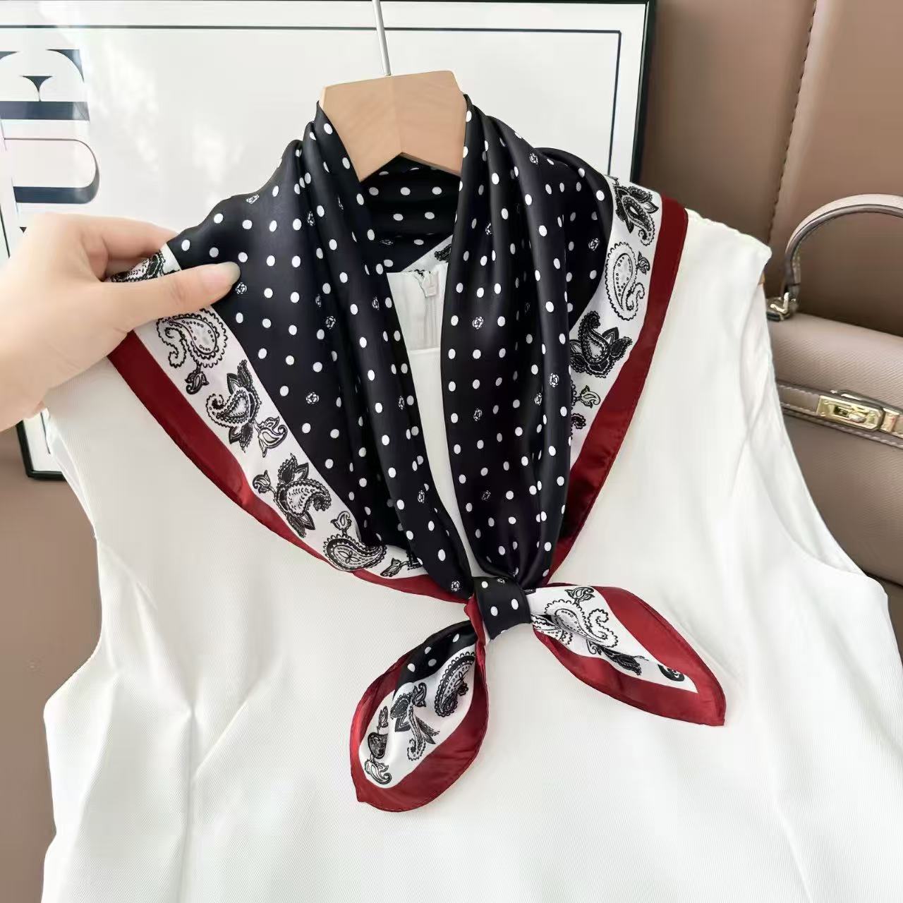 100%桑蚕丝【65方巾集合】单面真丝亮缎面丝巾气质春秋休闲百搭B300