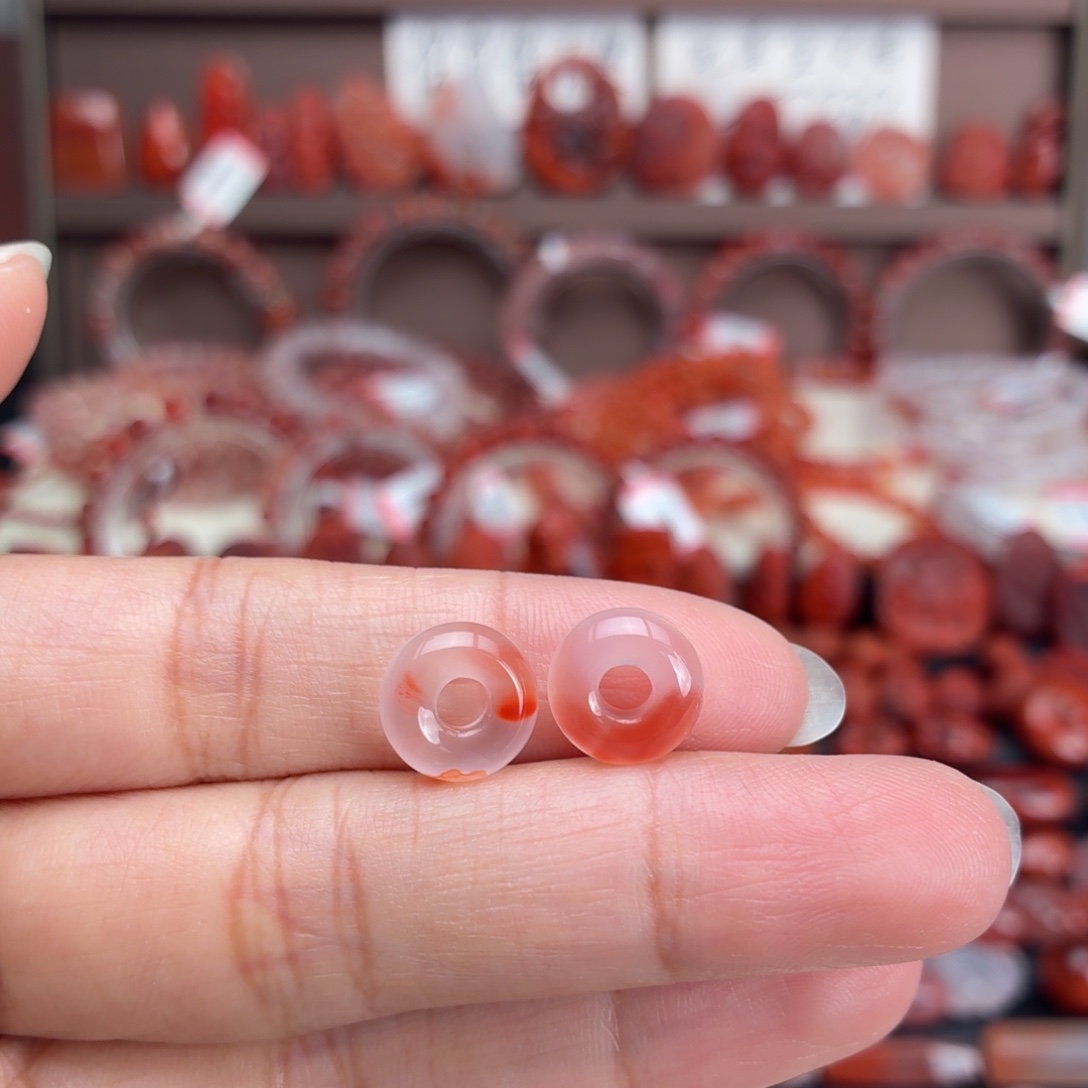 南红玛瑙未镶嵌颈饰甜甜圈一对10+