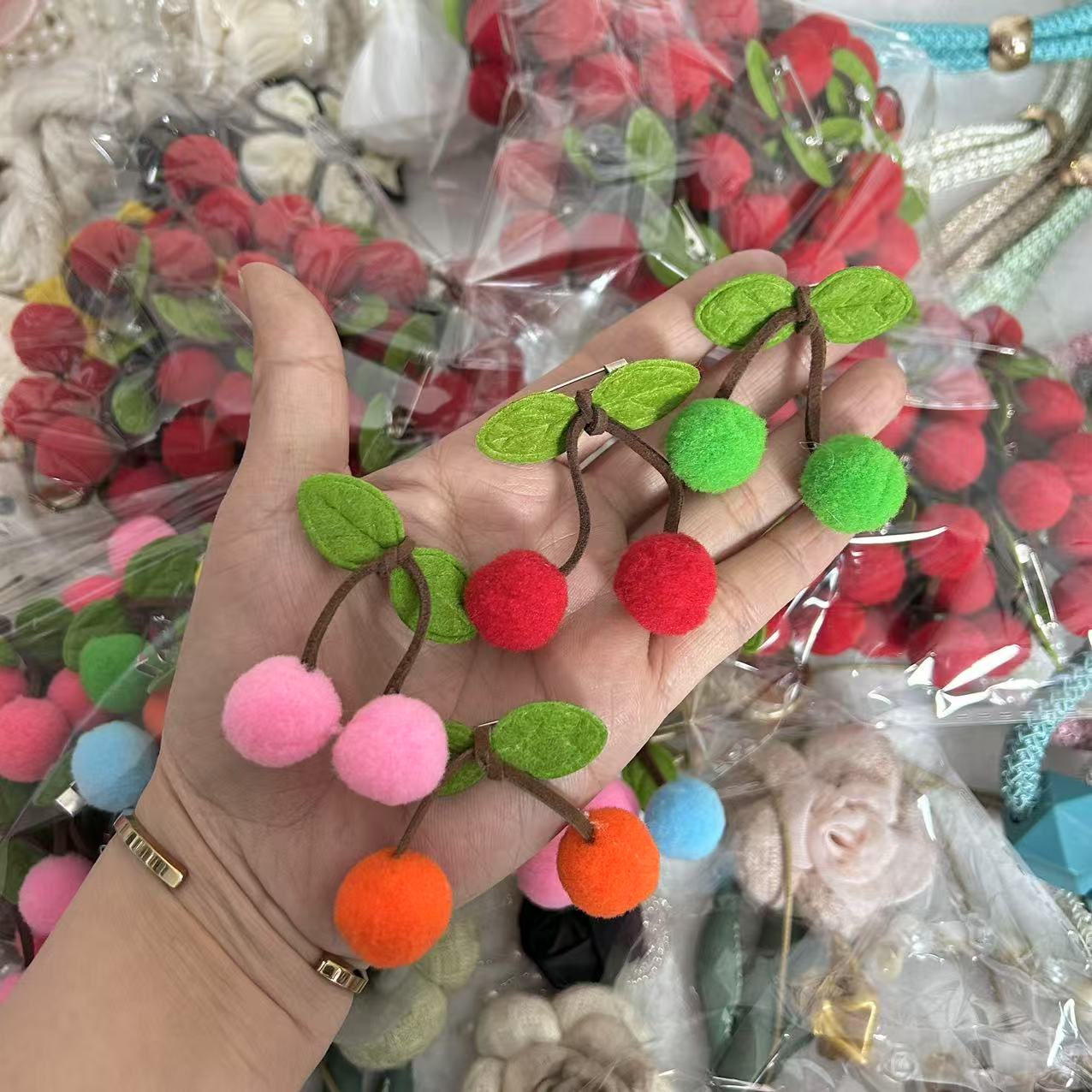 窗帘装饰别针小樱桃可爱精致纱帘装饰红色彩色樱桃小花别针饰品