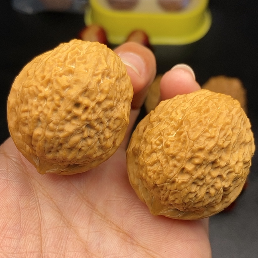 【闪购商品】把件文玩核桃41尺密纹狮子头