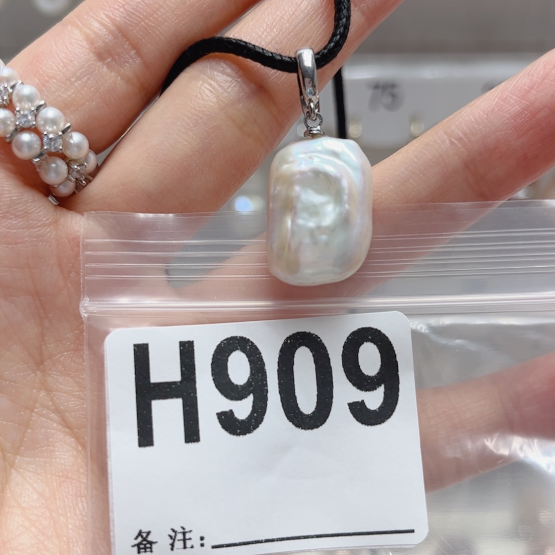 颈饰未镶嵌淡水珍珠