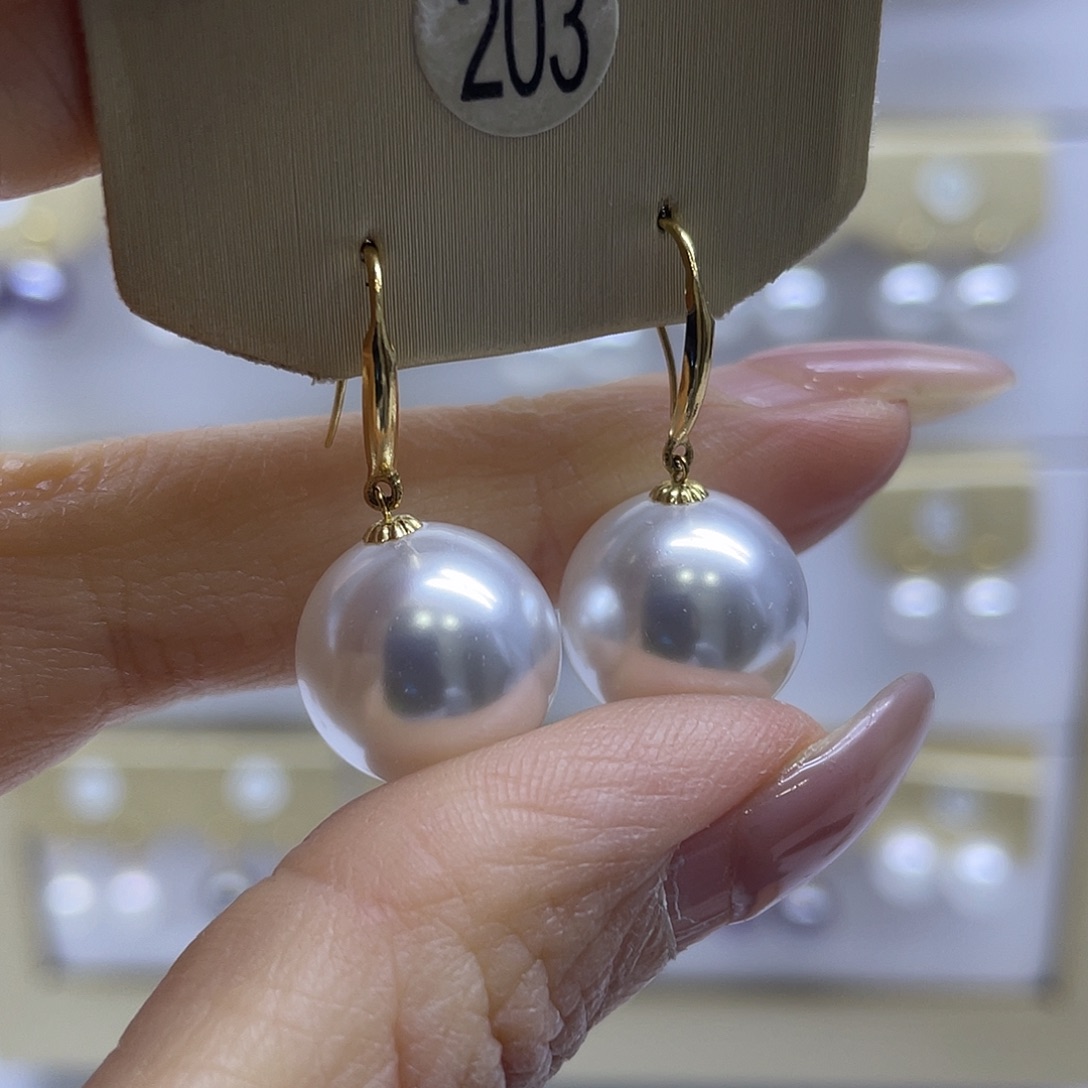 18K金镶嵌耳饰淡水珍珠