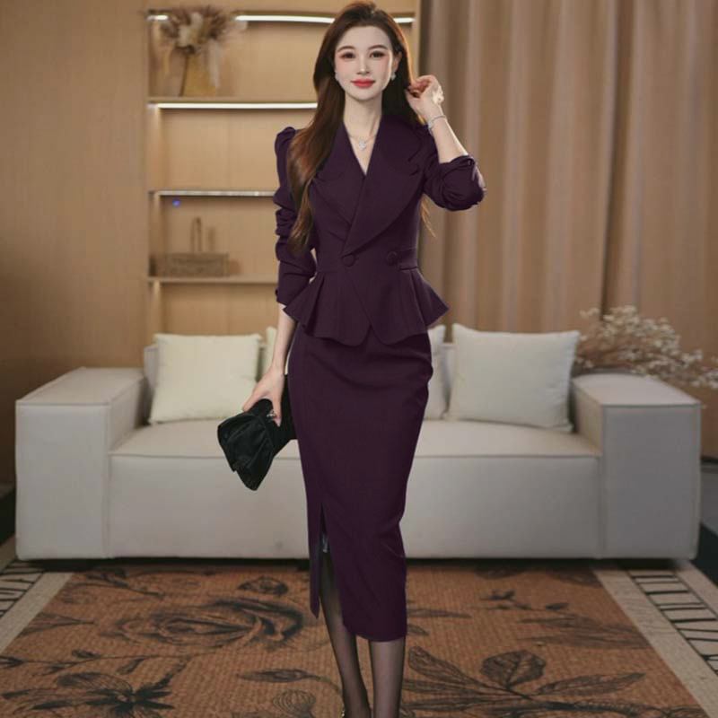 【两件套】设计女装法式女神范时尚修身时尚套装半裙套装DM0074