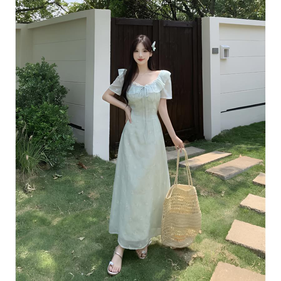 夏大码女装温柔风法式大码连衣裙胖mm显瘦遮肉遮肚子连衣裙刺绣
