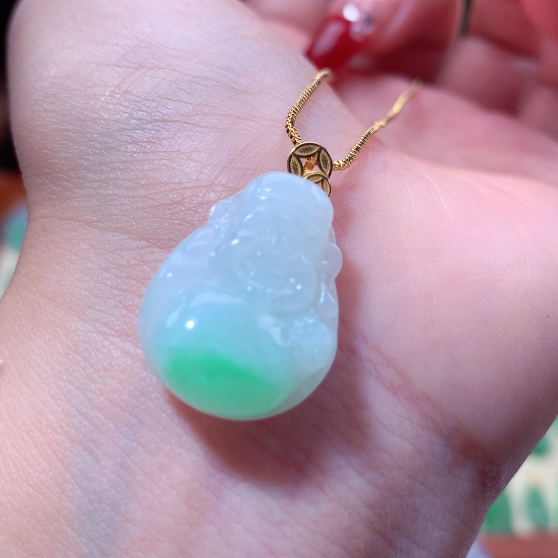 翡翠吊坠(不含链)18K金镶嵌