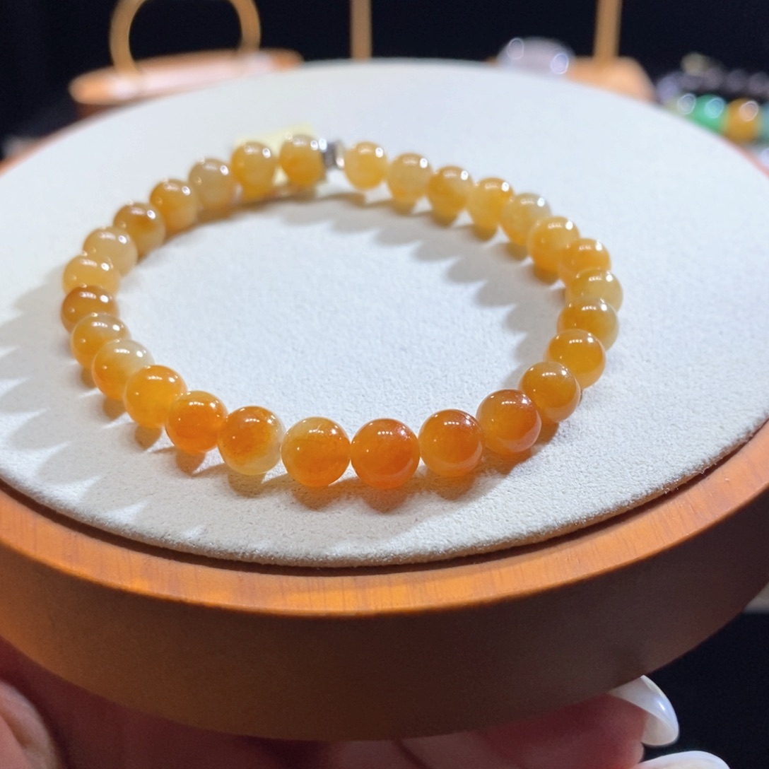 翡翠未镶嵌吊坠(不含链)翡翠渐变色黄红翡手串卡6+