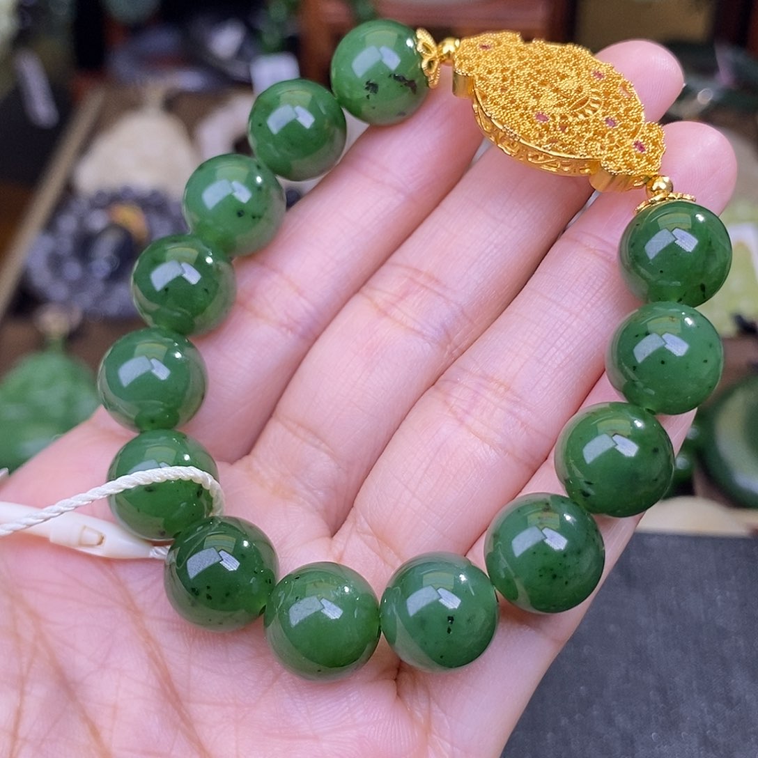 和田玉未镶嵌碧玉手链清货价约12MM