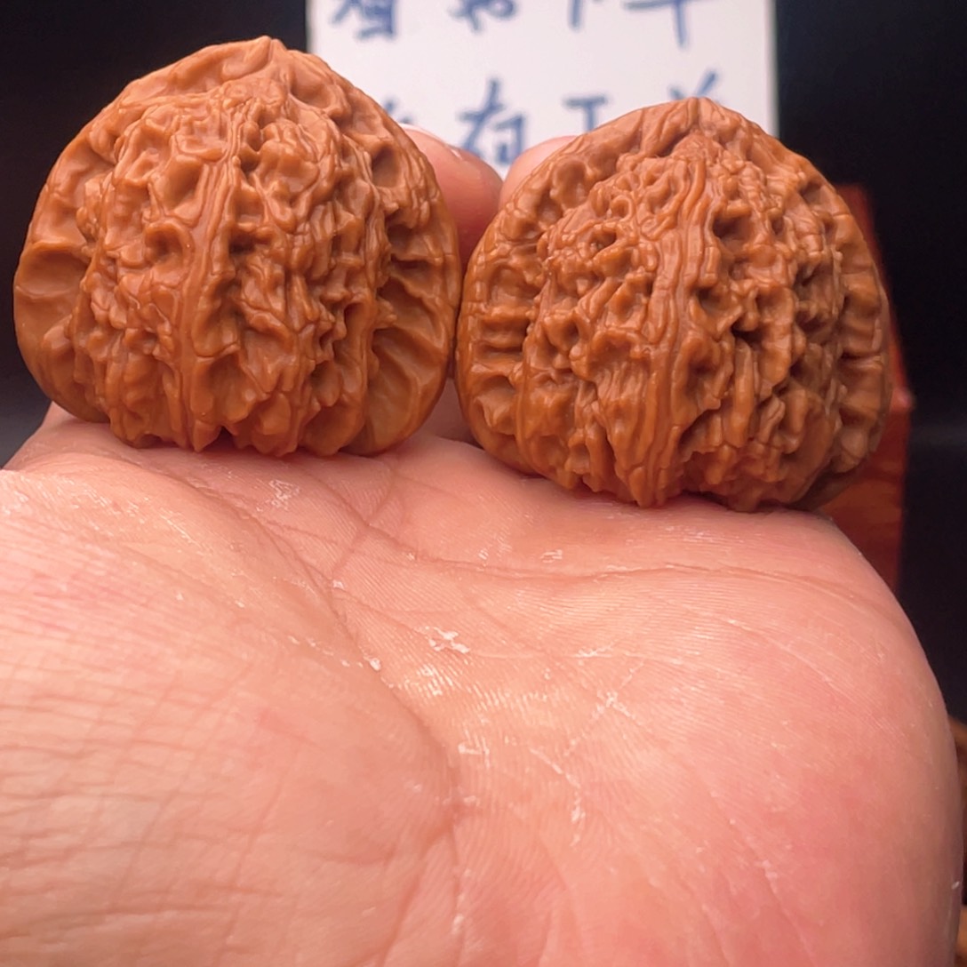 文玩核桃吊坠43全品三角白