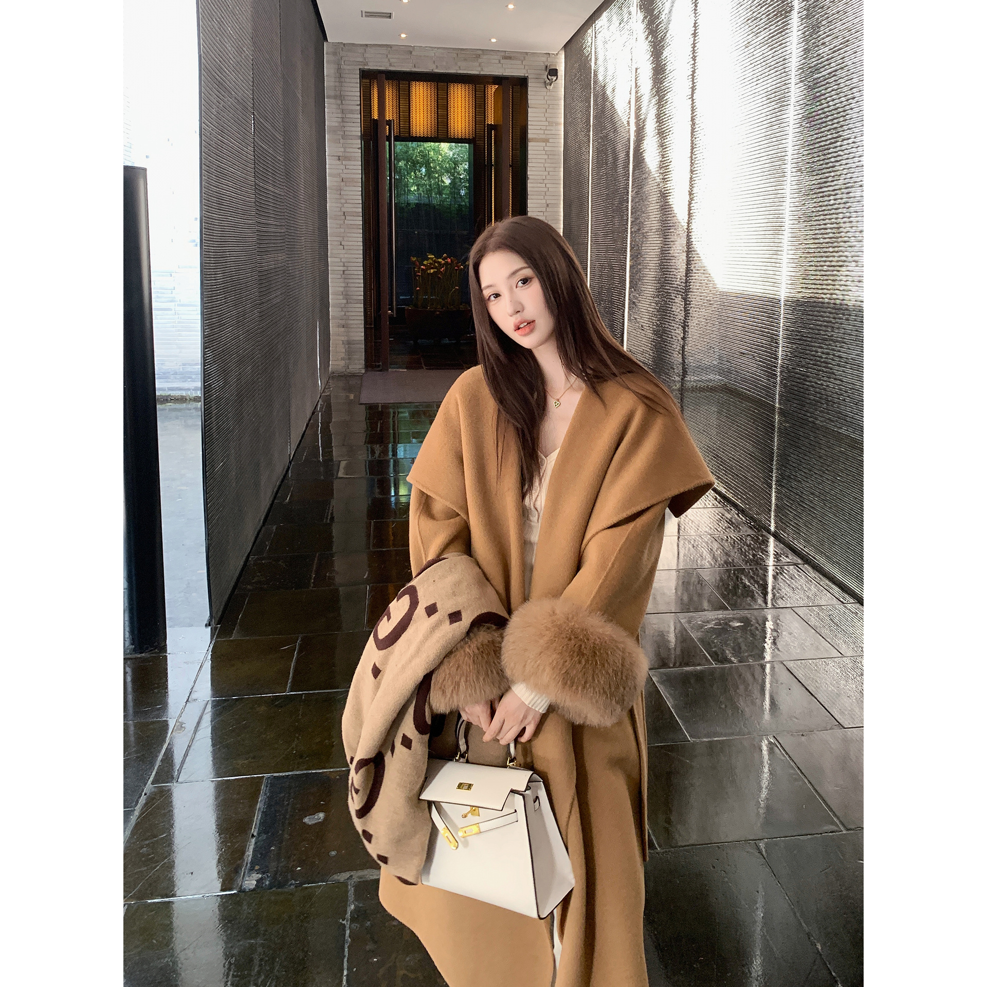 陳柒柒定制【秀场女神】Max同版超大袖口狐狸毛长款大翻领双面羊毛