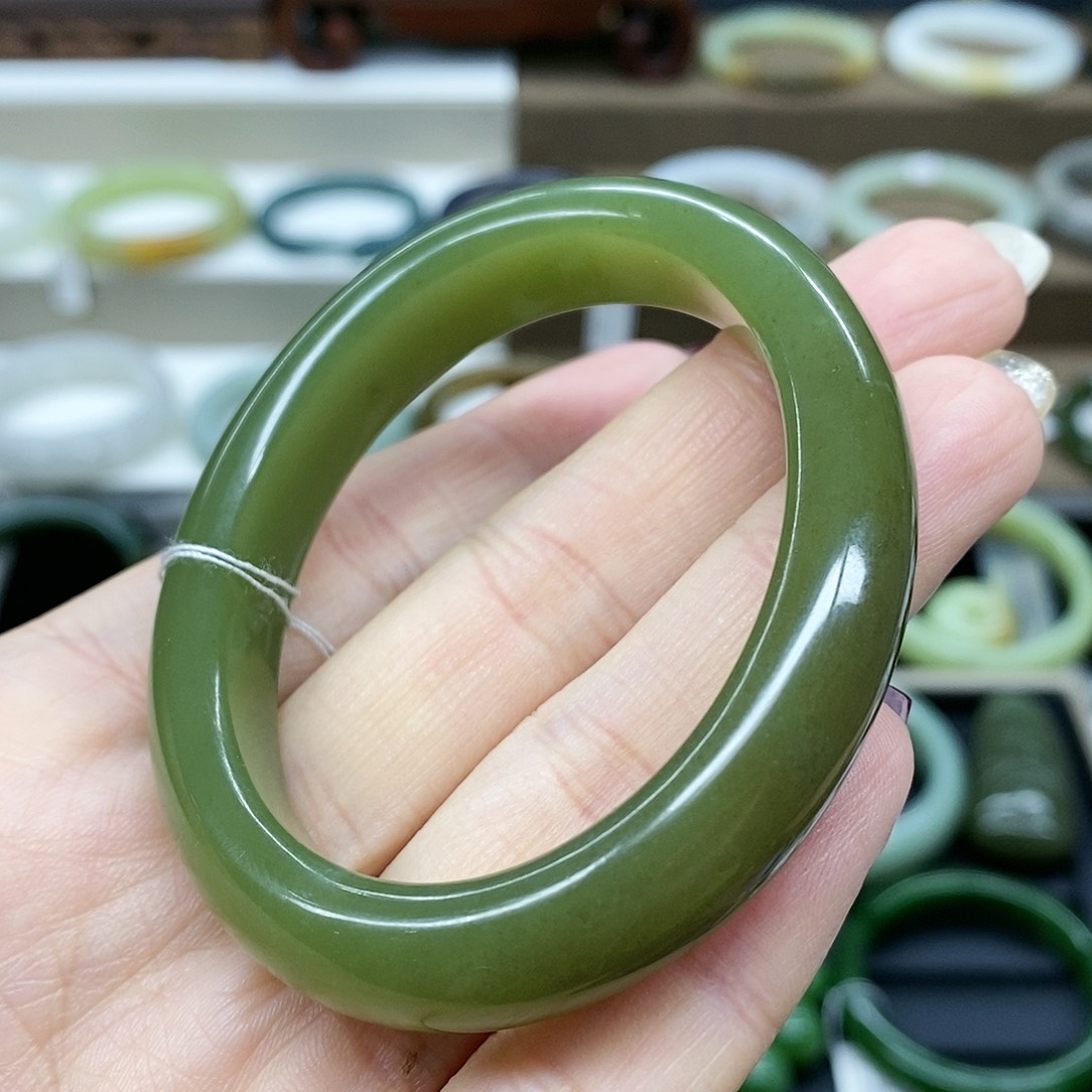 【闪购商品】和田玉手镯未镶嵌