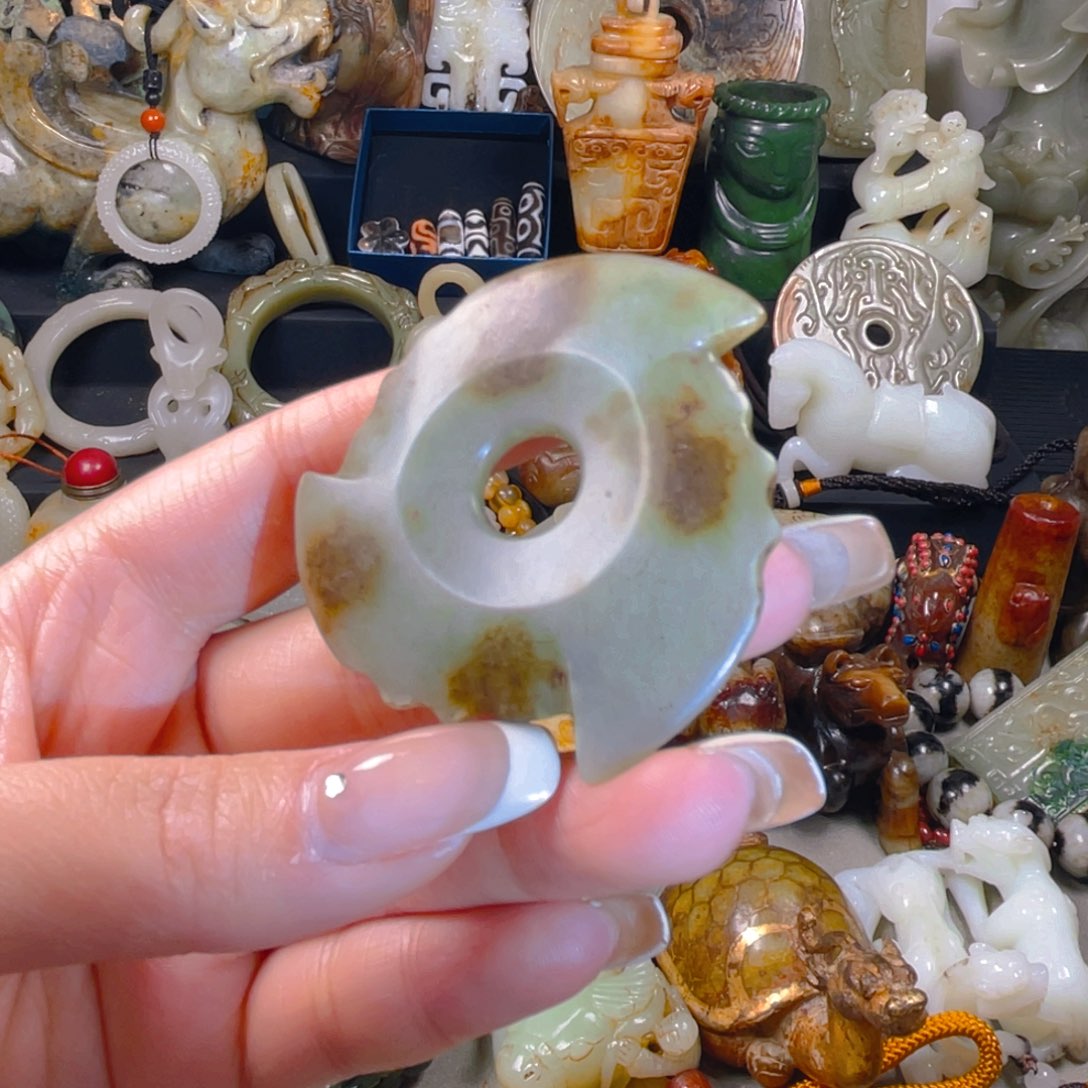 和田玉挂件未镶嵌23