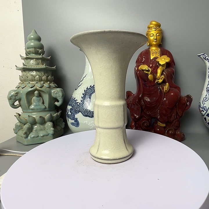 陶瓷官窑白花瓶推荐