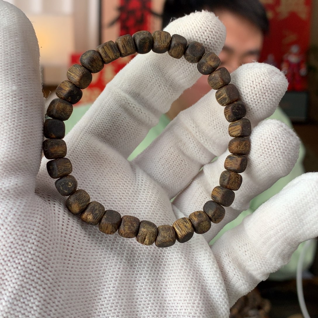 沉香手串沉水级四方5克➕欠规整
