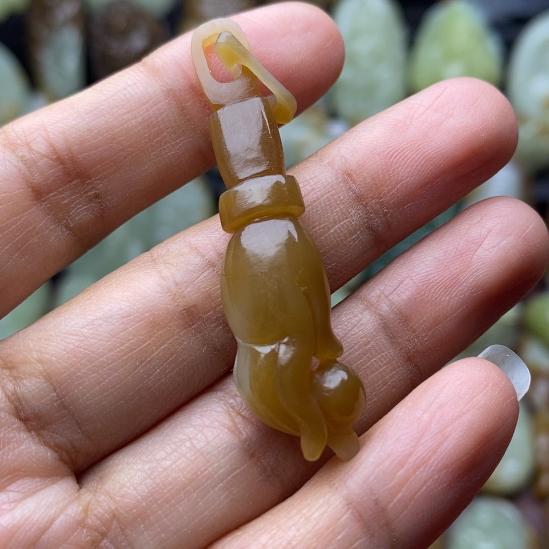项链未镶嵌和田玉（糖玉）