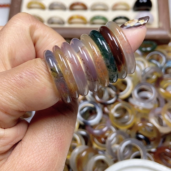 未镶嵌戒指玛瑙/玉髓蘑***人不退不换