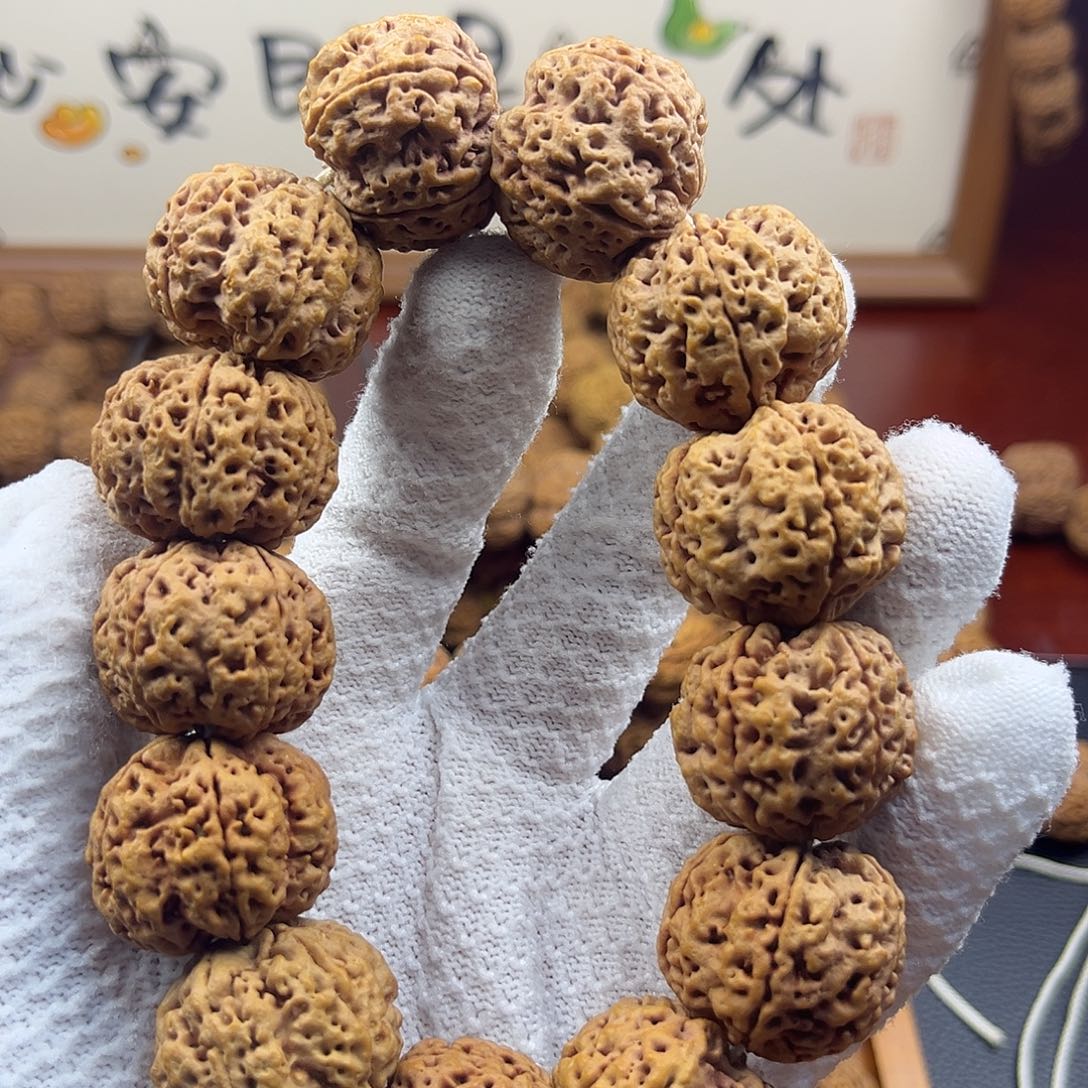 张***华吊坠金刚菩提二十七