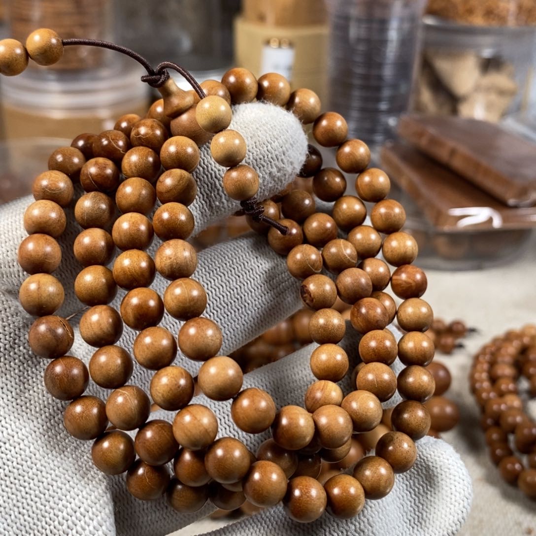 檀香木手串/手链0.7多圈瑕疵串 迈索尔
