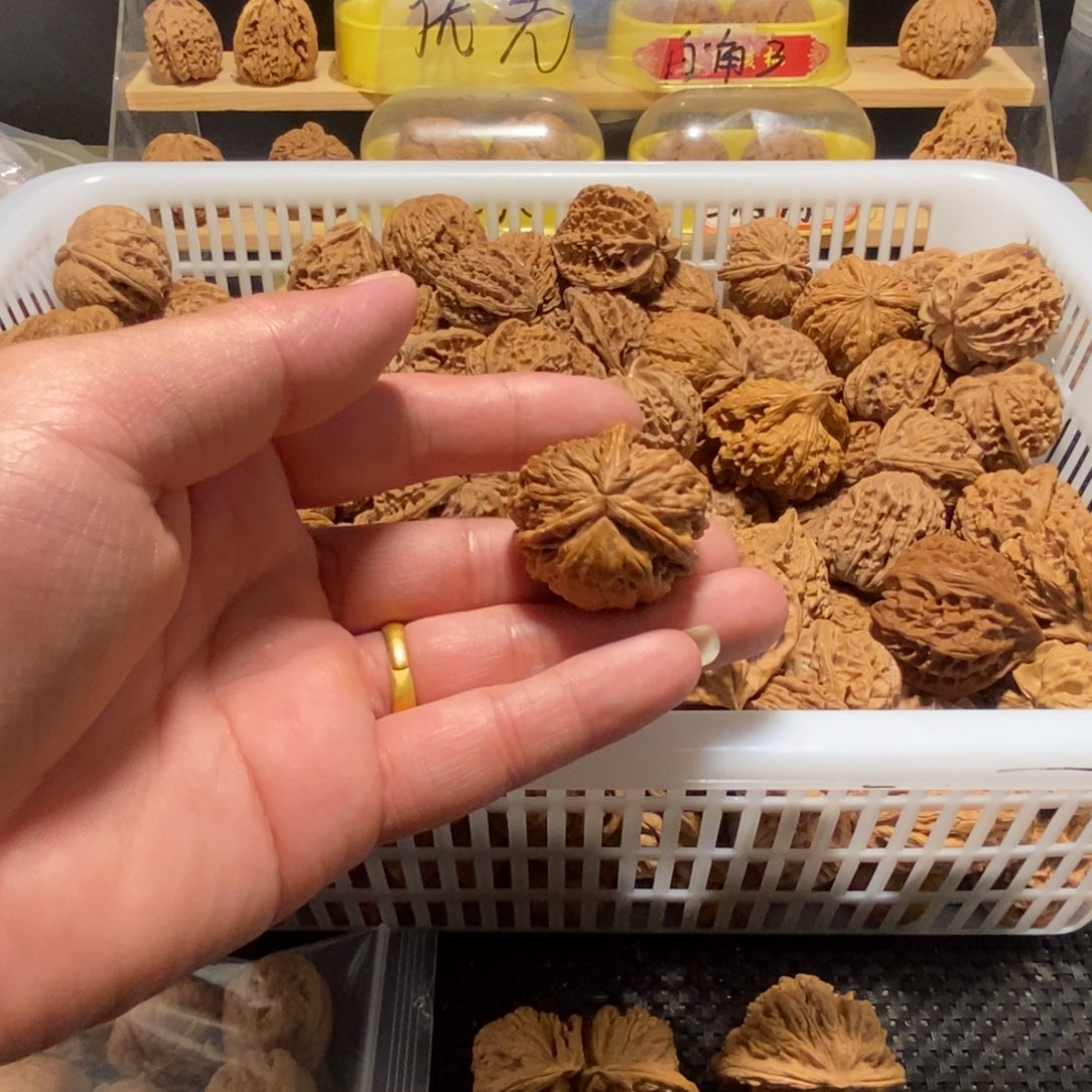 ****饭吊坠文玩核桃核桃异形