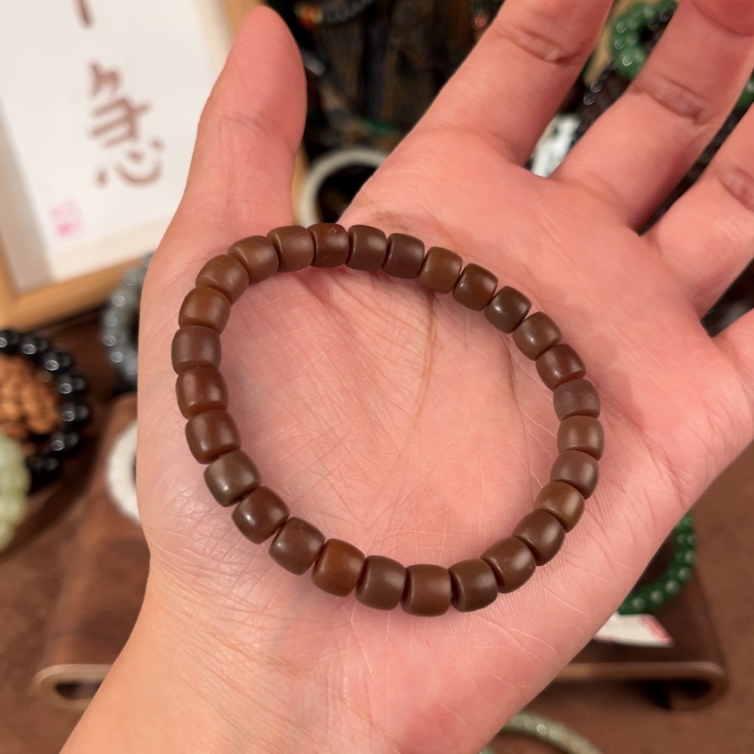 随***.未镶嵌和田玉笔搁