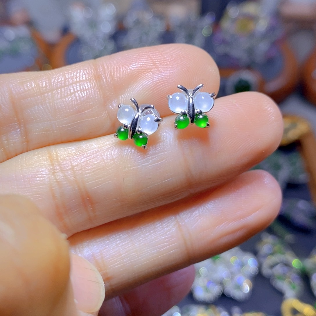 翡翠颈饰银S925镶嵌天然翡翠