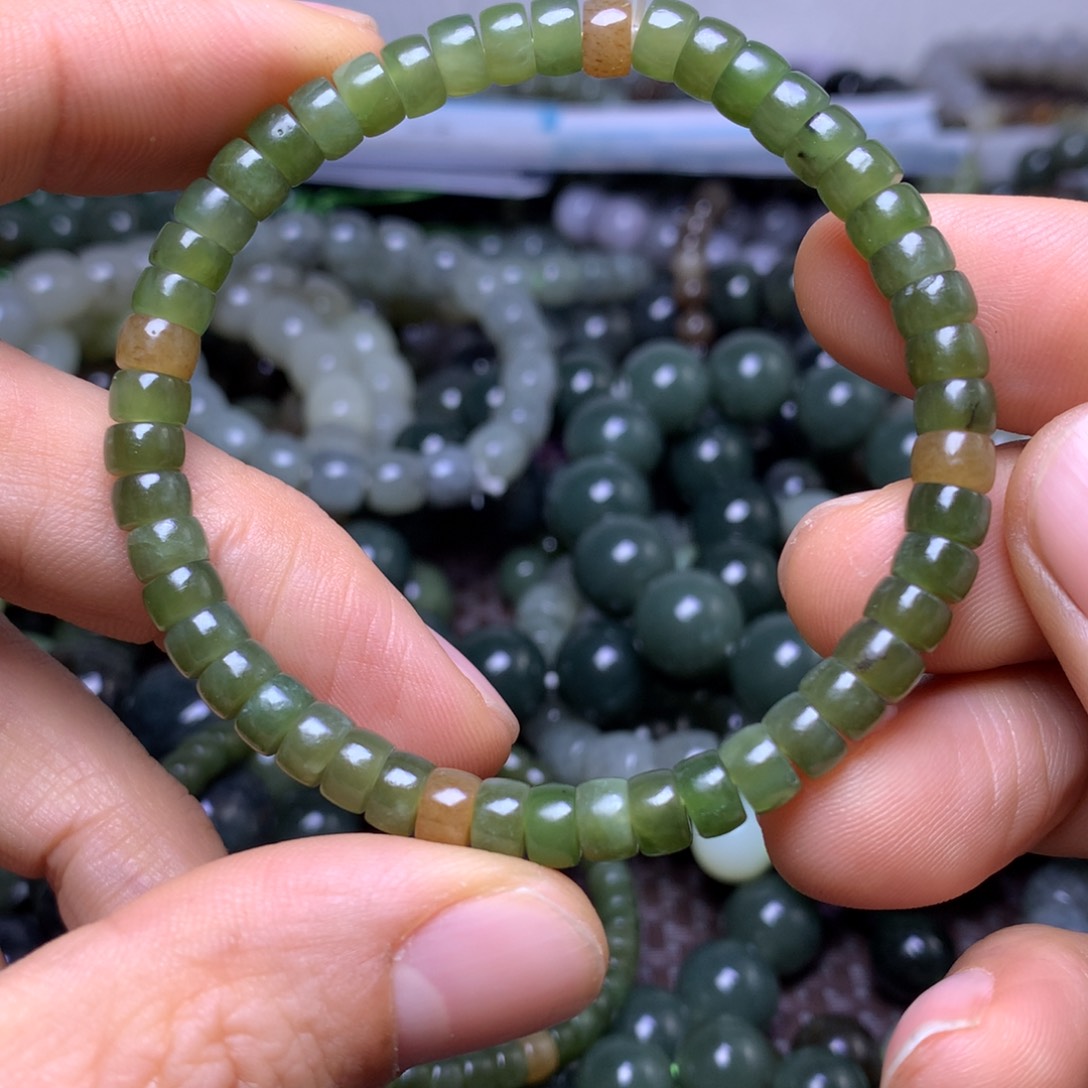 未镶嵌手串和田玉