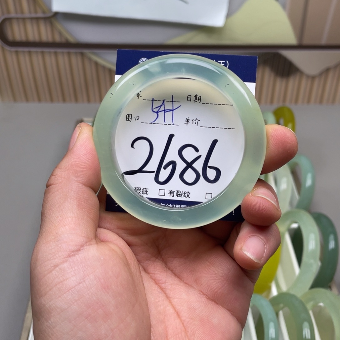 岫玉手镯手镯未镶嵌