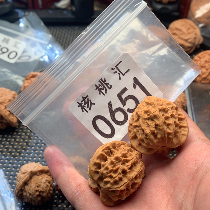 吊坠文玩核桃龙纹