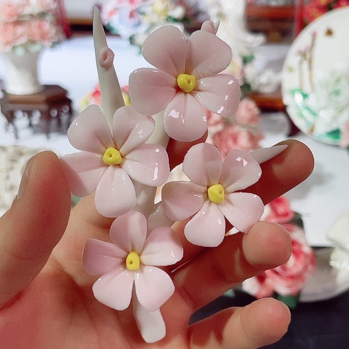 瓷片陶瓷手工捏花