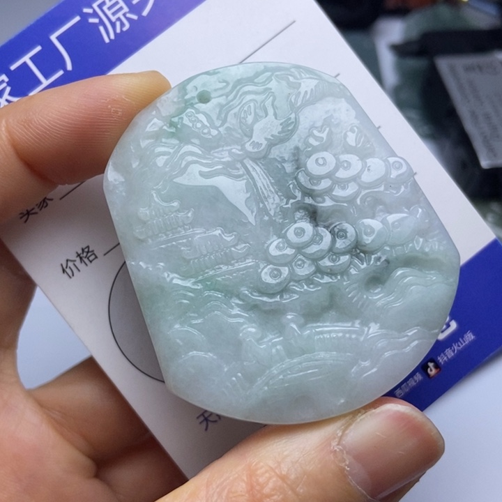翡翠未镶嵌颈饰翡翠